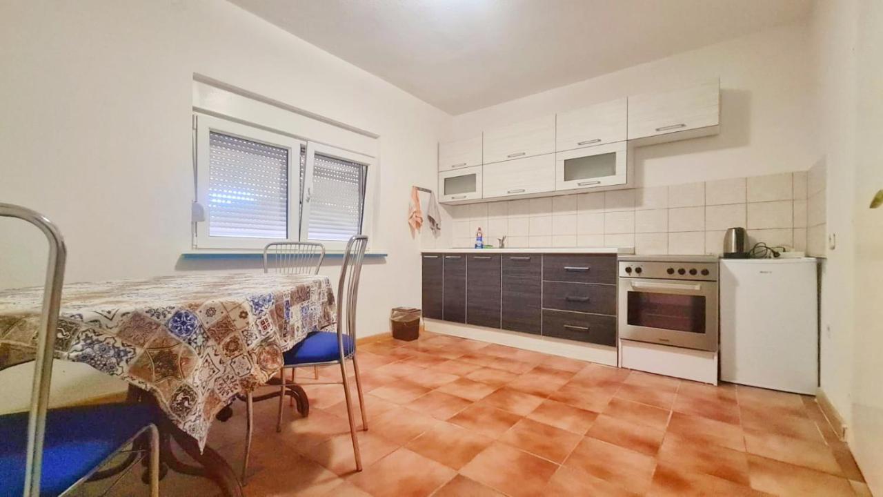 Apartments Discovery 2 루브스키 외부 사진